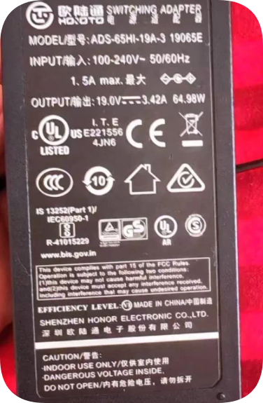 *Brand NEW*HOIOTO ADS-65HI-19A-3 19065E Power Adapter 19.0V 3.42A 64.98W 4.0mm Power Sup